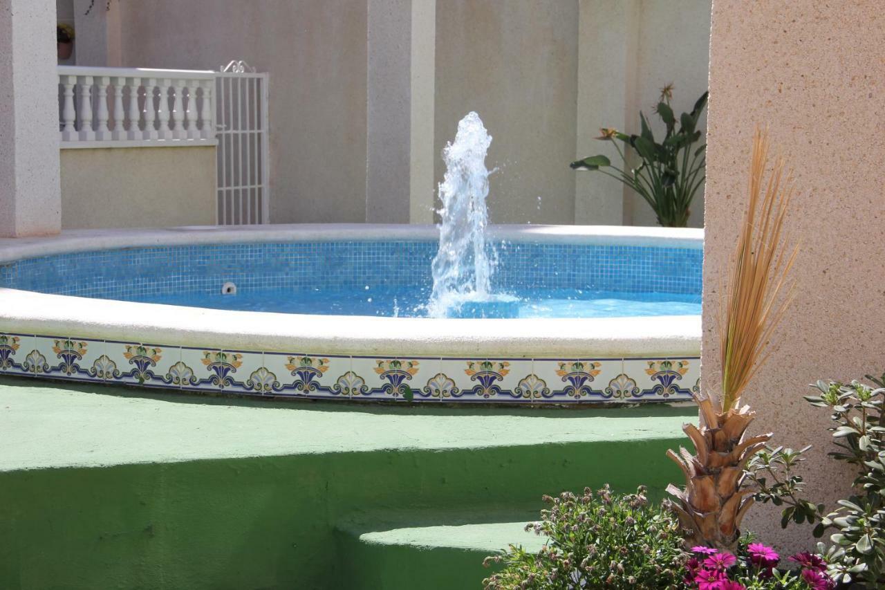 Palacio Del Mar, Beach, Sea View, Pool Lägenhet Torrevieja Exteriör bild